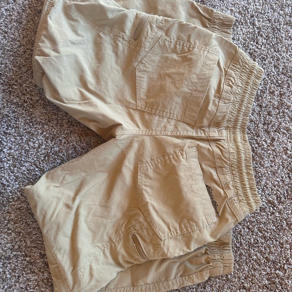 Eddie Bauer Beige Cargo Shorts
Great for fishing - Picture 3 of 3